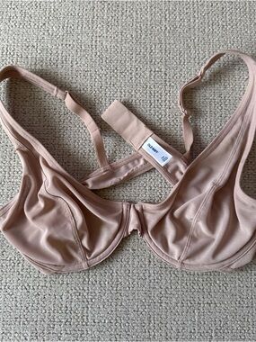 Old Navy Blush Pink Underwire Everyday Bra
